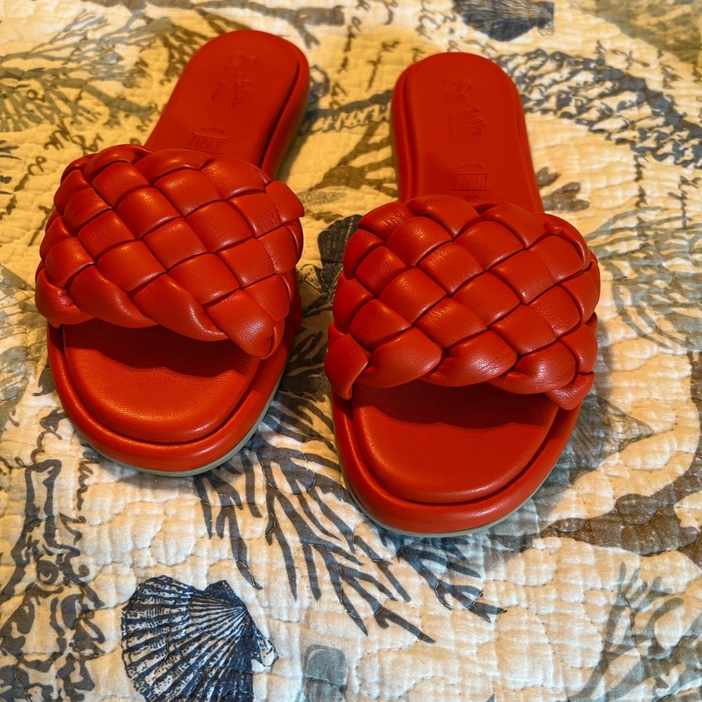 Seychelles slide sandals, beautiful coral color, size 7, brand new, never worn